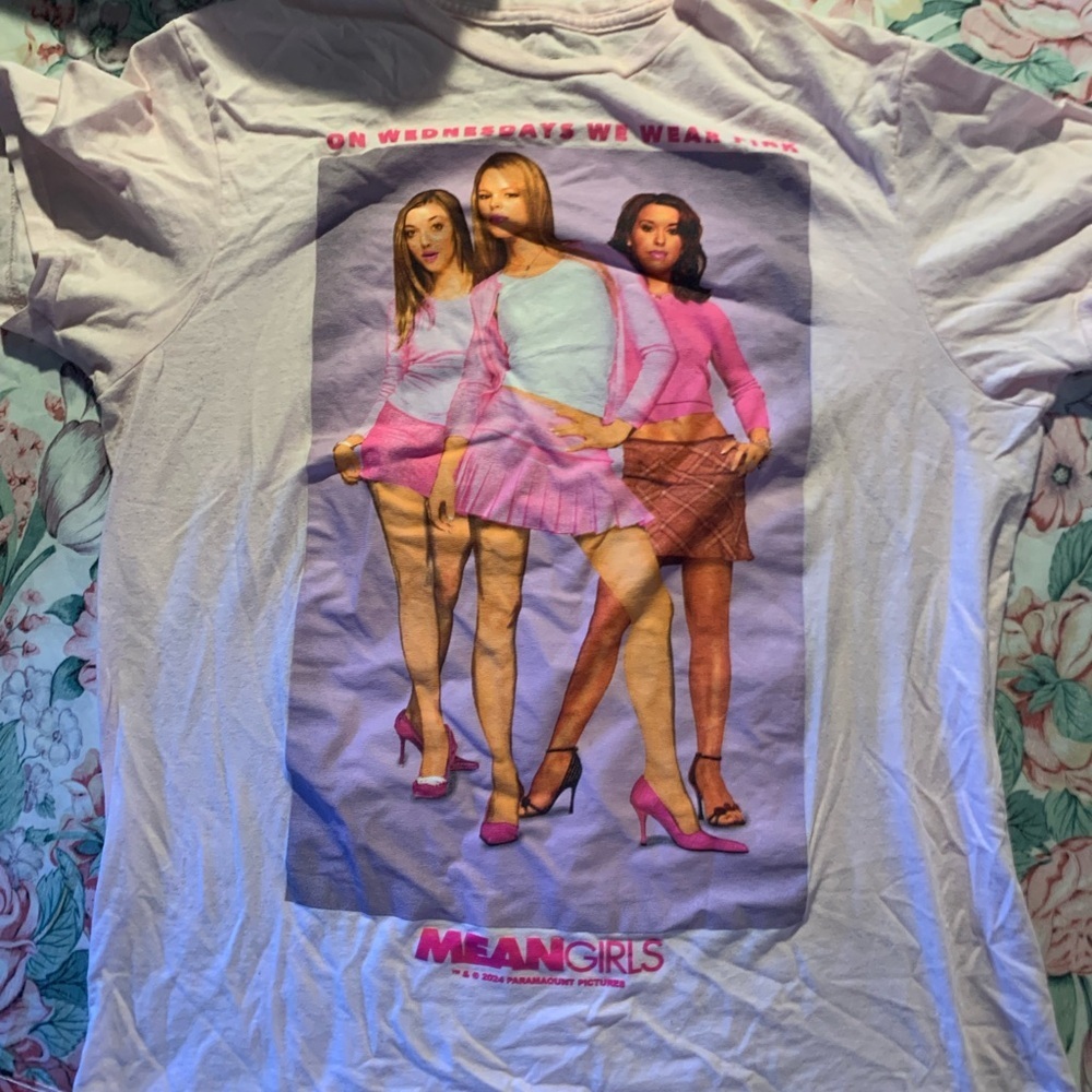 Mean Girls Juniors Short Sleeve Top Size Medium